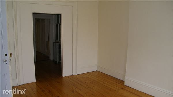 590 Grand 001