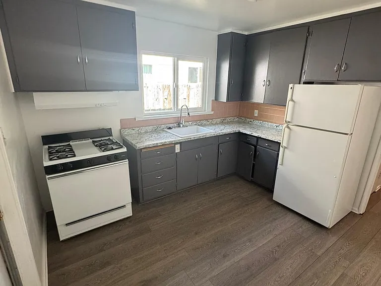 601 Russell Blvd — Photo 7