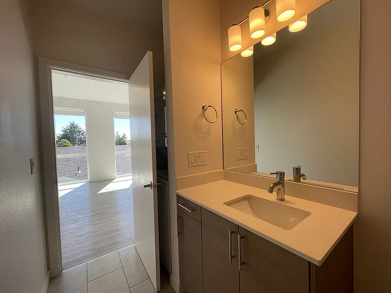 6080 SE 84th Ave #301B — Photo 14