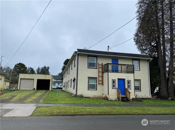 1320 3rd Street, Cosmopolis, WA 98537