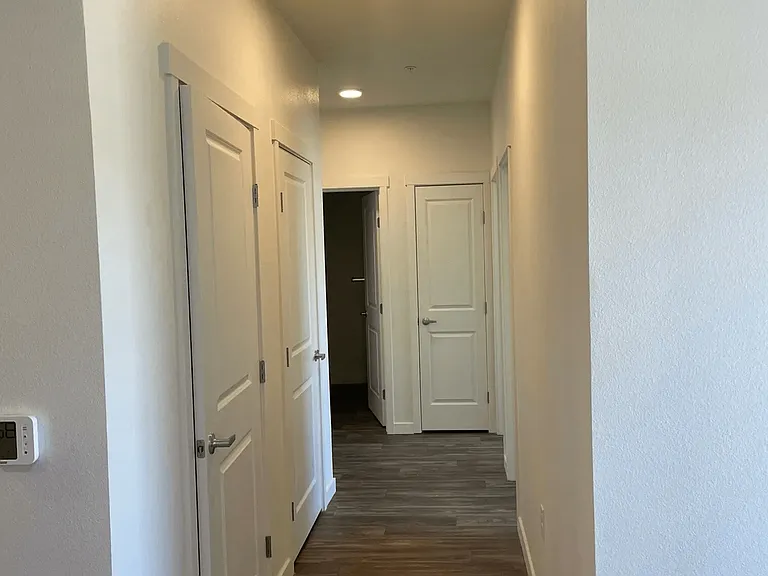Academy Heights Apartments — Photo 17