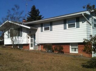 404 S Earl St, East Earl, PA 17581