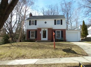 826 Hiawatha Dr, Madison, WI 53711