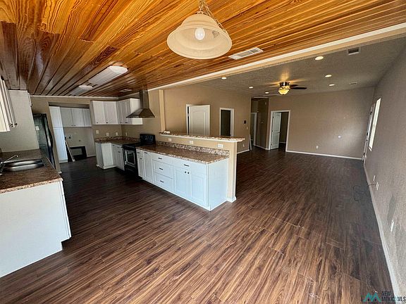 5th image of 801 W Quay Ave