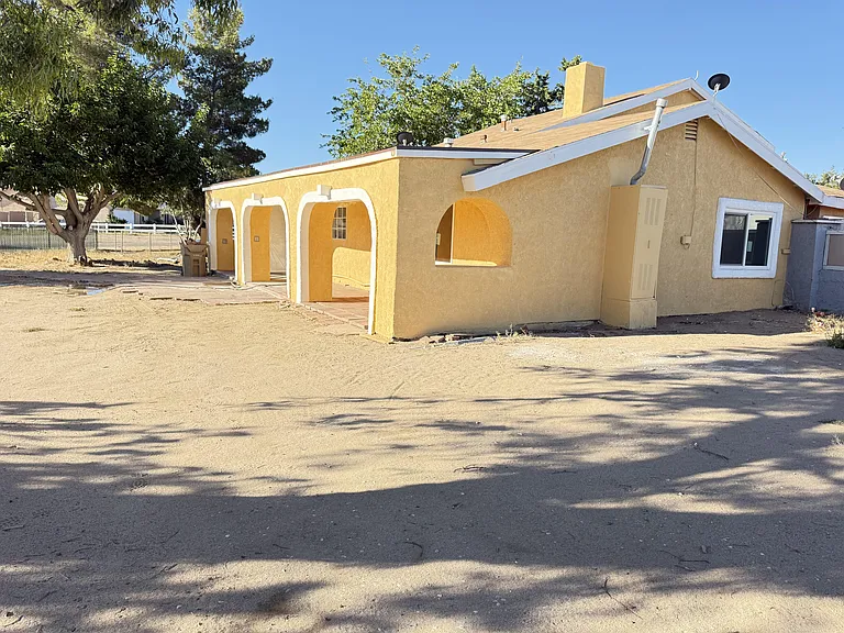 10080 Pyrite Ave — Photo 19