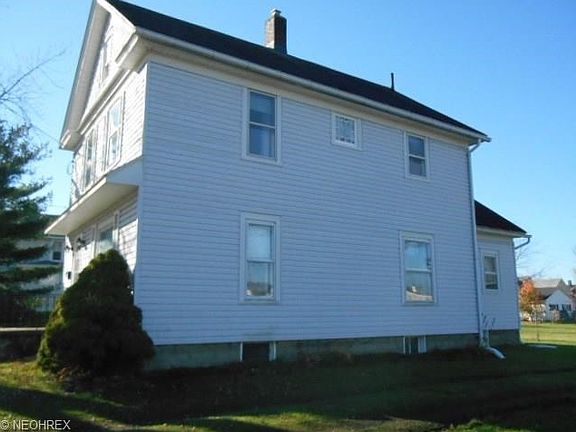 2nd image of 119 Willis Ave