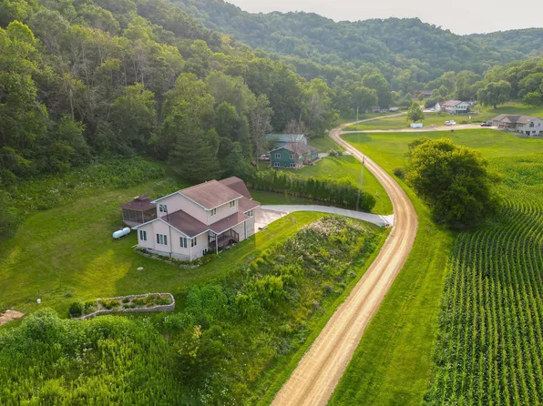 25635 Stewart Valley Dr, Minnesota City, MN 55959