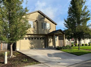 1178 S 2nd St, Cottage Grove, OR 97424