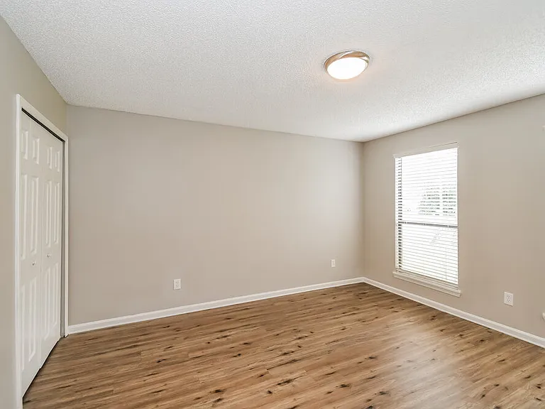 4331 Walnut Bnd — Photo 13