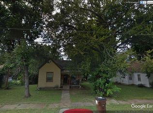 812 W Walnut St, Nevada, MO 64772