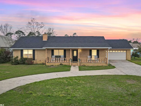 2209 Clubhouse Dr, Lillian, AL 36549