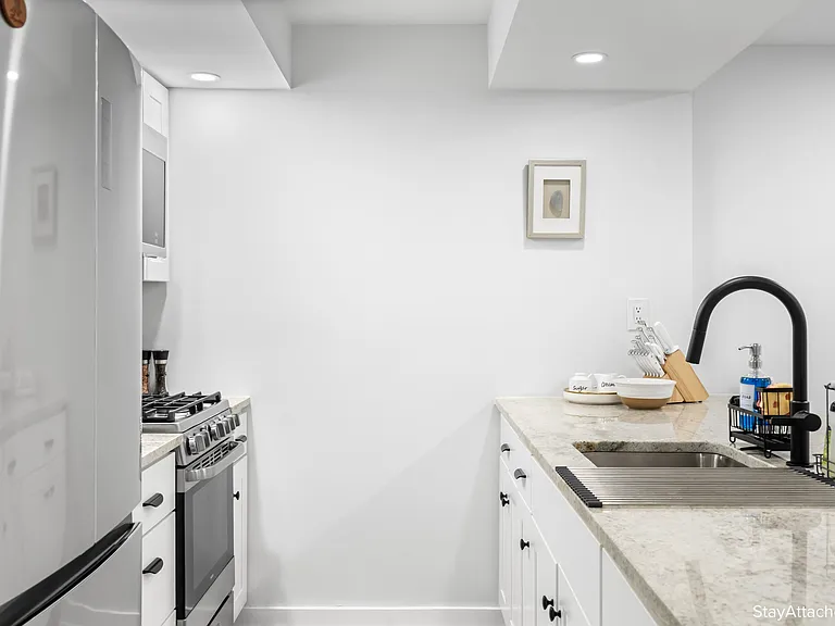 11 2nd St NE #106 — Photo 5