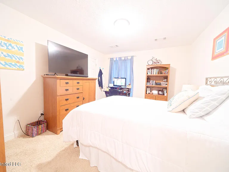 408 Green Tree Pl — Photo 21