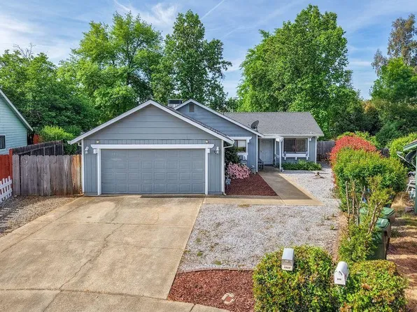 1827 Bembow Dr, Redding, CA 96002