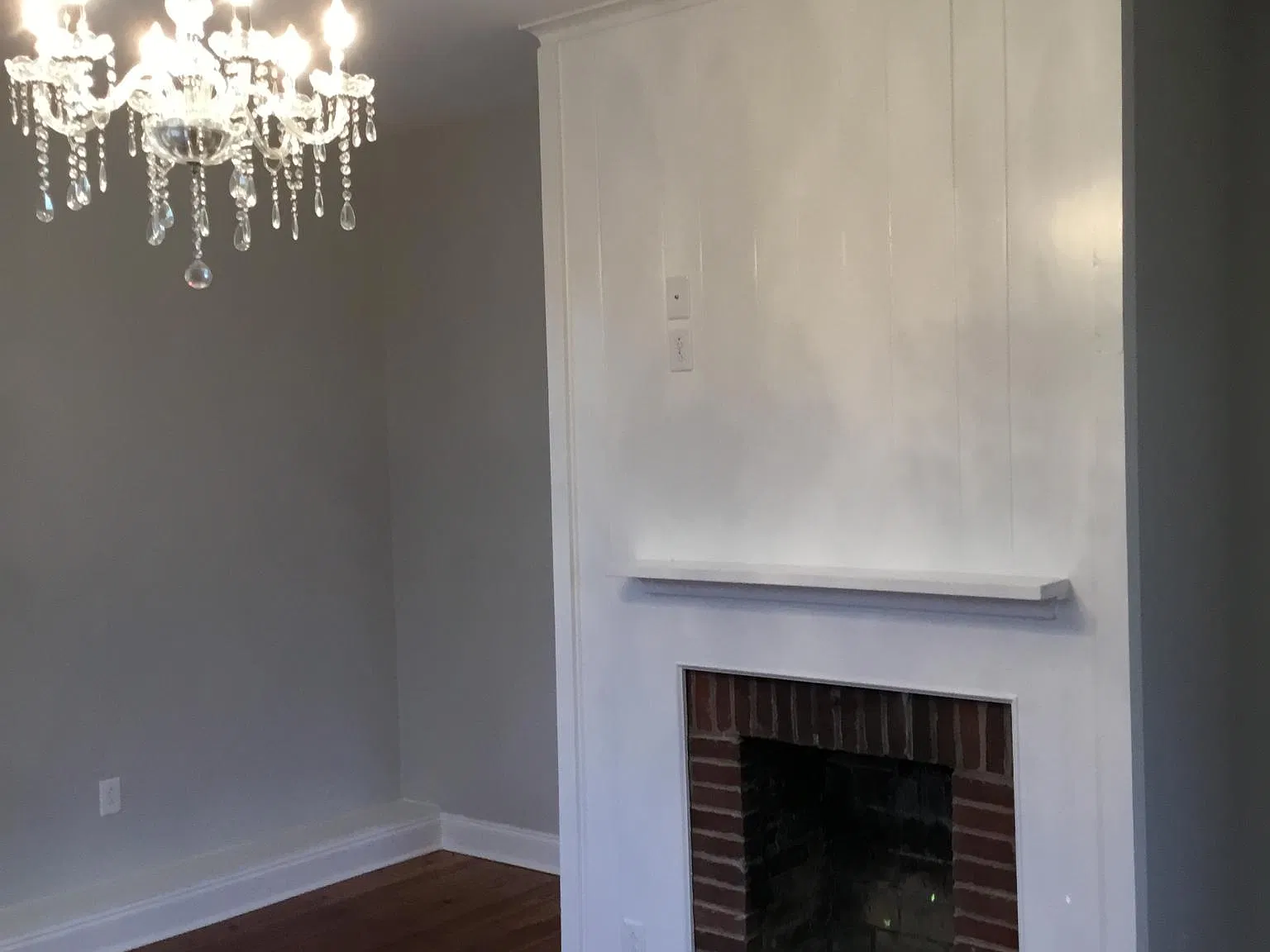 196 Holly Hill St — Photo 3