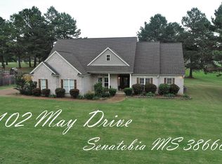 102 May Dr, Senatobia, MS 38668