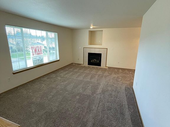 2nd image of 15609 40th Ave E