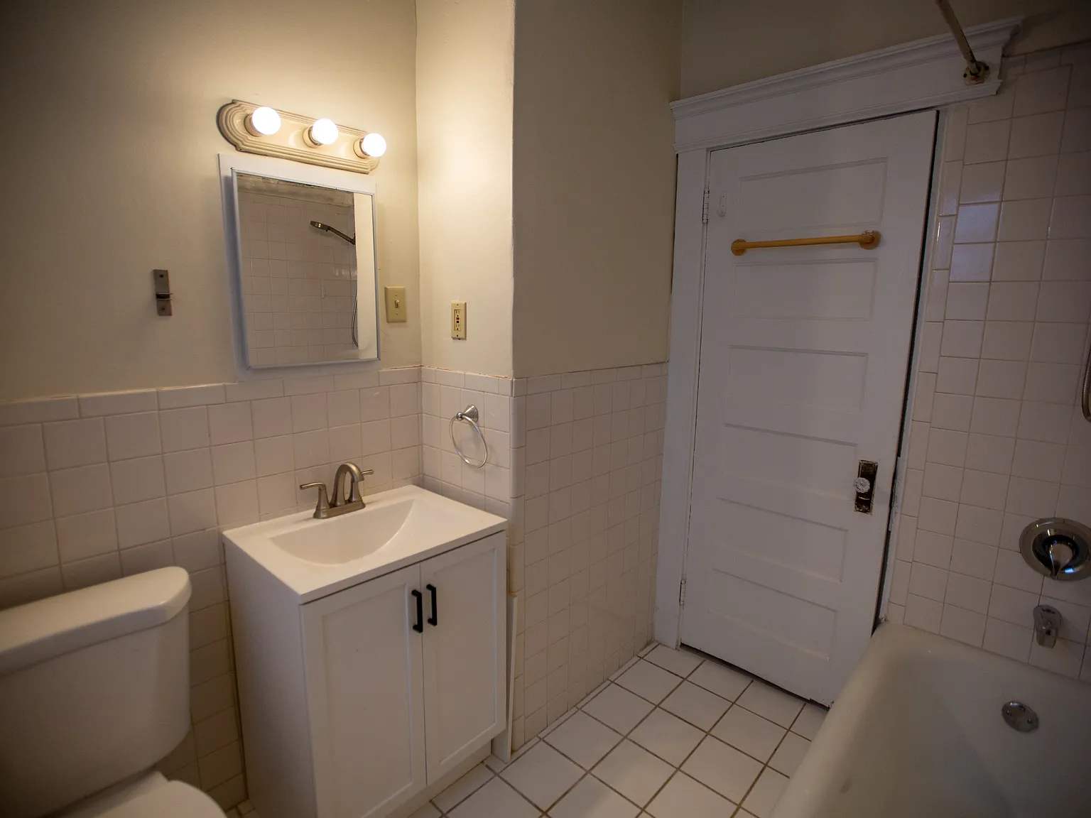 2 bed, 1240 sqft, $1,950 — Photo 4