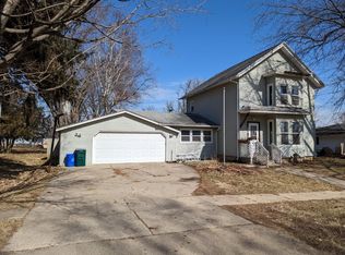 206 E Main St, Durand, IL 61024