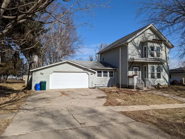 206 E Main St, Durand, IL 61024