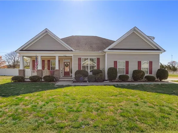 5005 Benson Ct, Suffolk, VA 23435