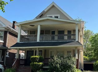 13617 Blenheim Rd, Cleveland, OH 44110