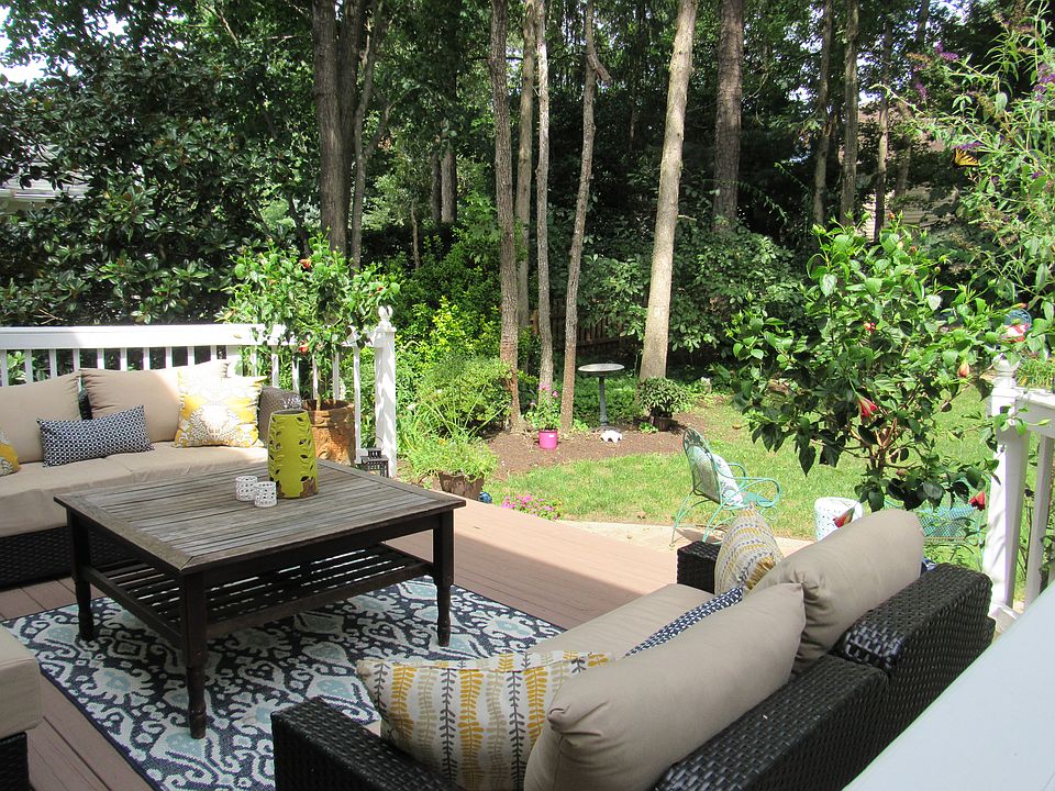 Huge deck!