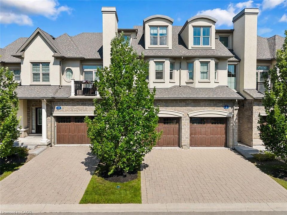 1st image of 8 Saint Andrews Ln S