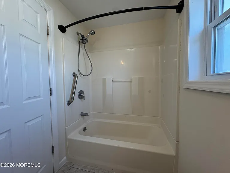 207 Ocean Gate Ave — Photo 9