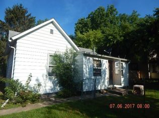 519 Burlington St, Savanna, IL 61074