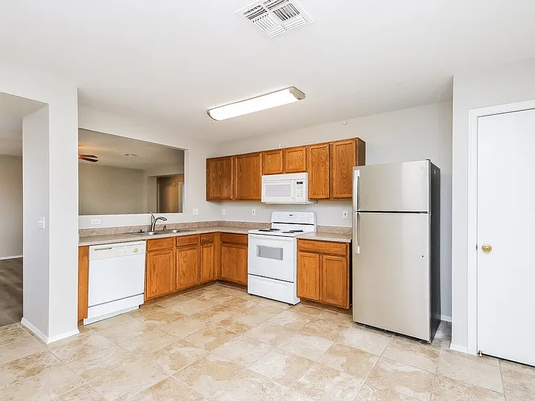 11213 E Quarry Ave — Photo 7