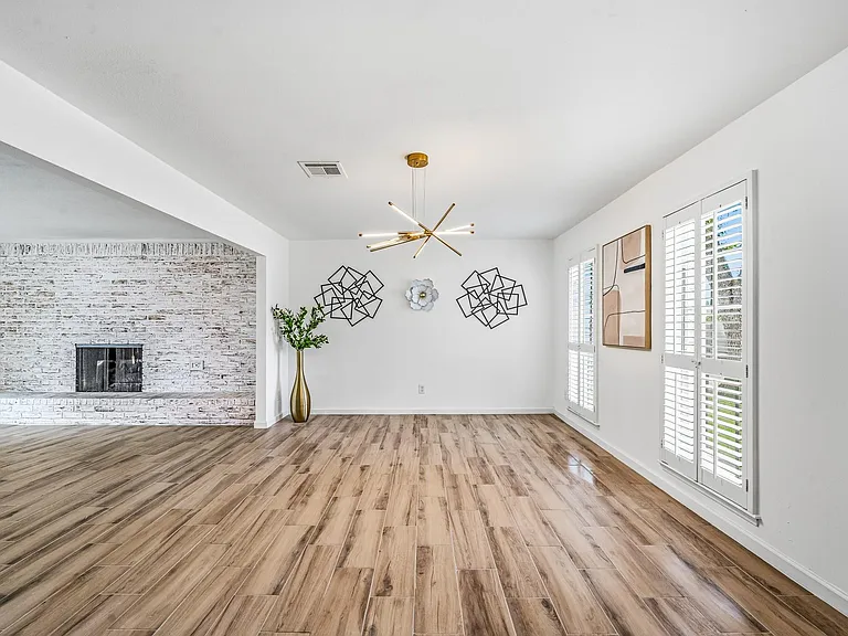10622 Inwood Dr — Photo 5