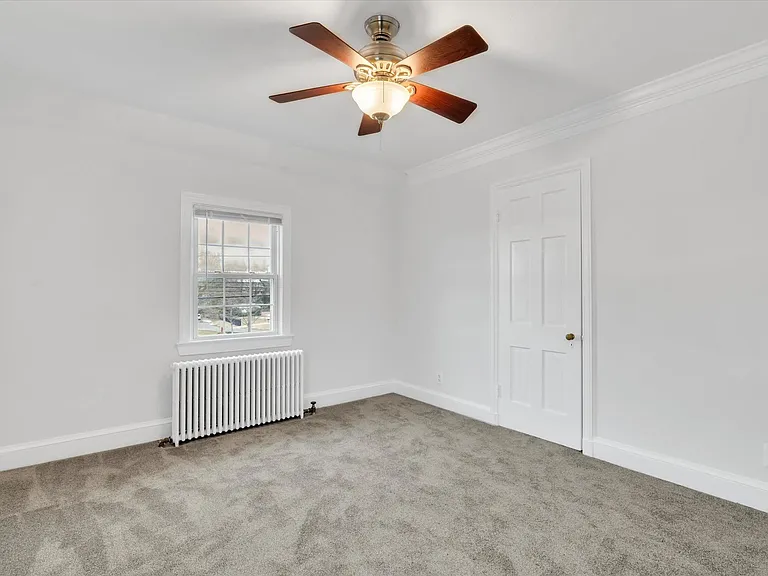 1002 Chillum Rd — Photo 17