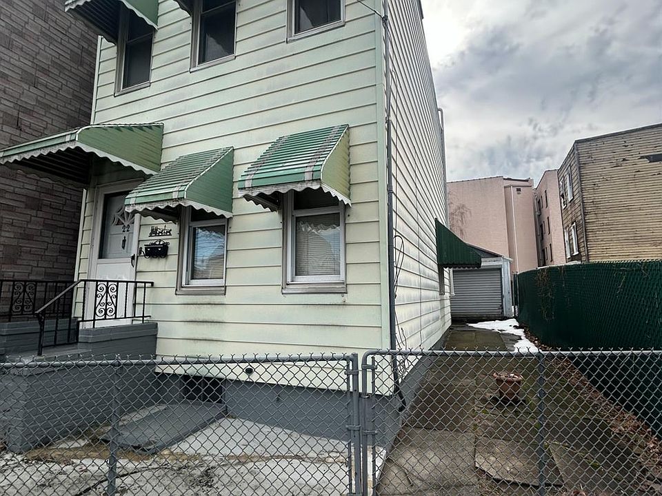 1st image of 22 Woodland Ave