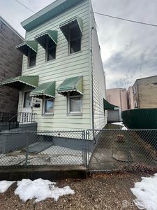 22 Woodland Ave, Jersey City, NJ, 07305