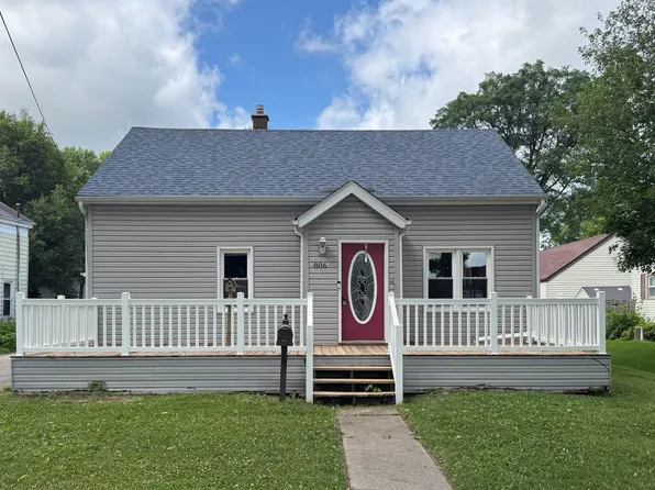 806 McKinley Ave, Belvidere, IL 61008