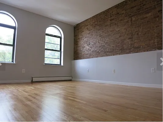 Rented by Mason Group LLC | media 28