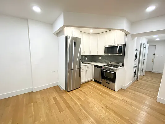 Rented by EastMount Realty LLC | media 1