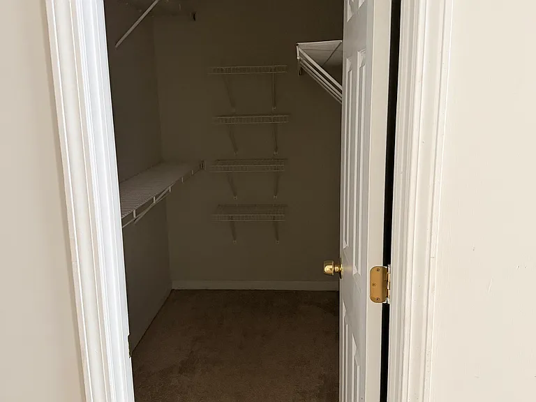 128 Shadowbrooke Cir — Photo 12