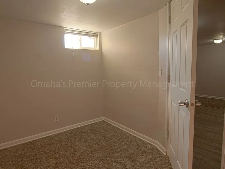4414 Curtis Ave — Photo 3