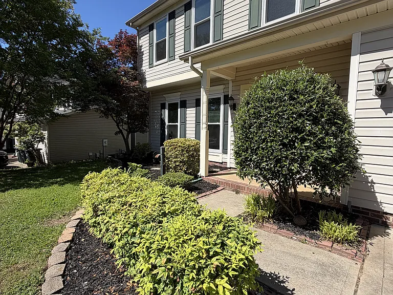 5938 Brookstone Dr NW — Photo 2