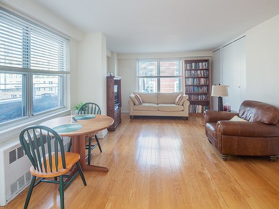 5th image of 401 E 74th St APT 18H
