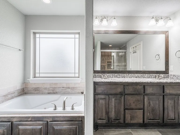 457 Harper Dr — Photo 11