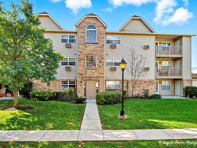 1443 Spring Brook Ct UNIT 1C, Round Lake Beach, IL, 60073