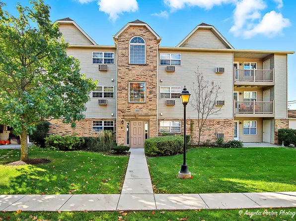 1443 Spring Brook Ct Unit 1C, Round Lake Beach, IL 60073