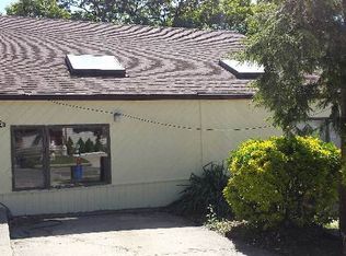 62B Marwood Rd N, Port Washington, NY 11050