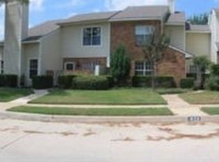 830 Creekside Dr, Lewisville, TX 75067