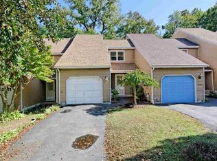 59 Old Coach Rd, Clifton Park, NY 12065