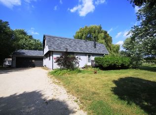 9N010 Corron Rd, Elgin, IL 60124