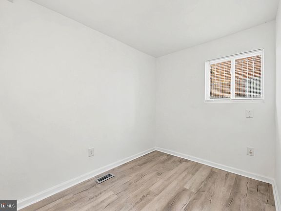 5th image of 1506 S Bambrey St